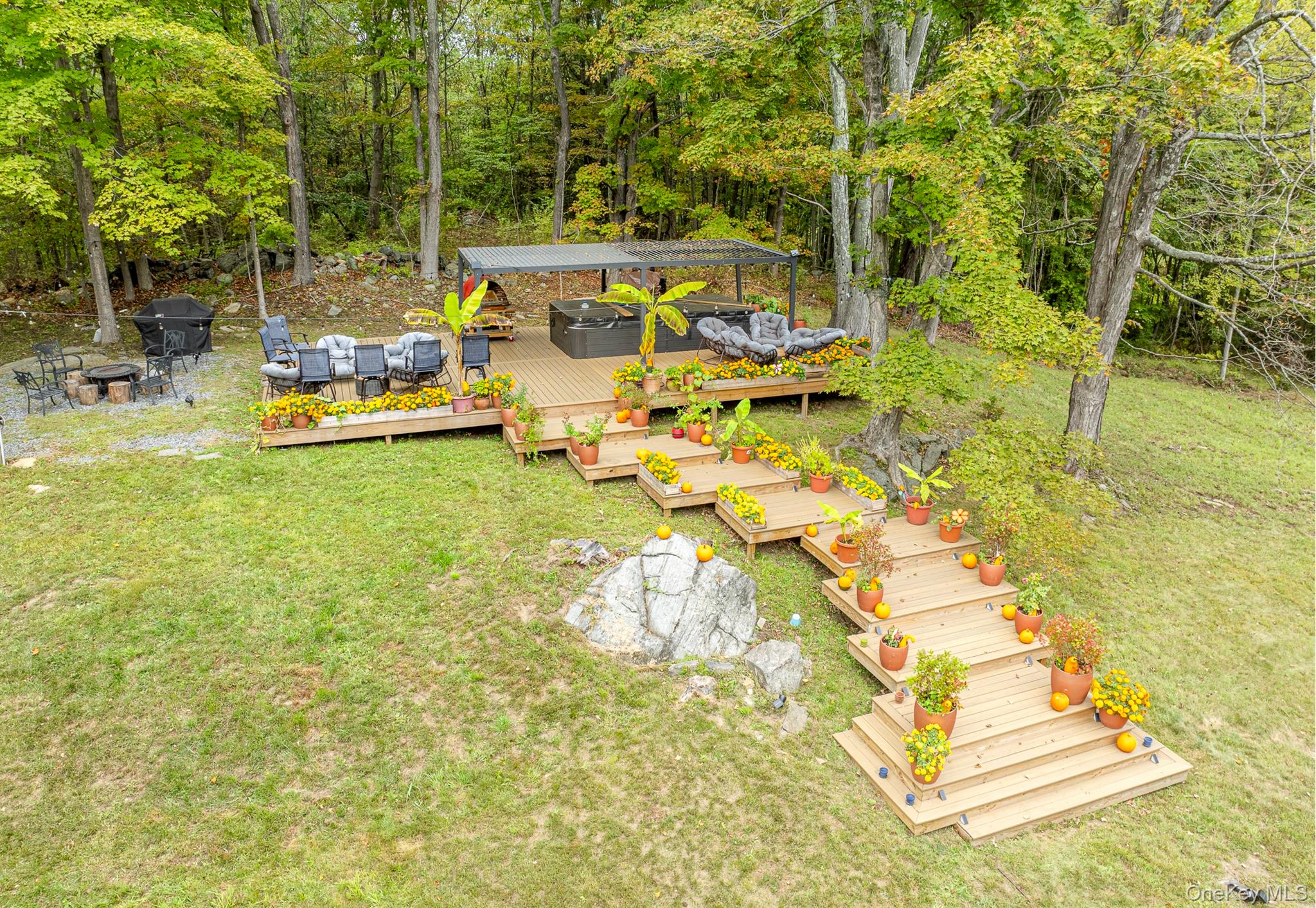 North Salem, New York 10560, United States, 6 Bedrooms Bedrooms, ,5 BathroomsBathrooms,Residential,Active,216625