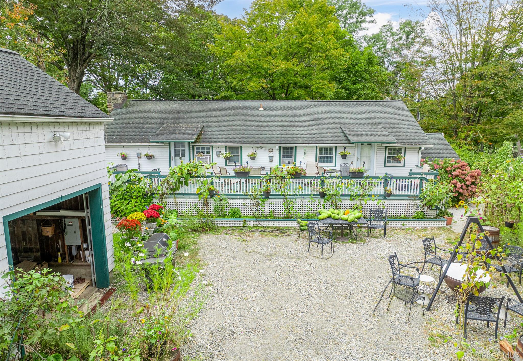 North Salem, New York 10560, United States, 6 Bedrooms Bedrooms, ,5 BathroomsBathrooms,Residential,Active,216625