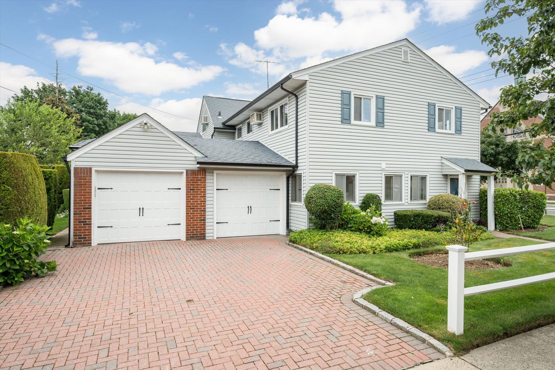 1901 New Hyde Park Road