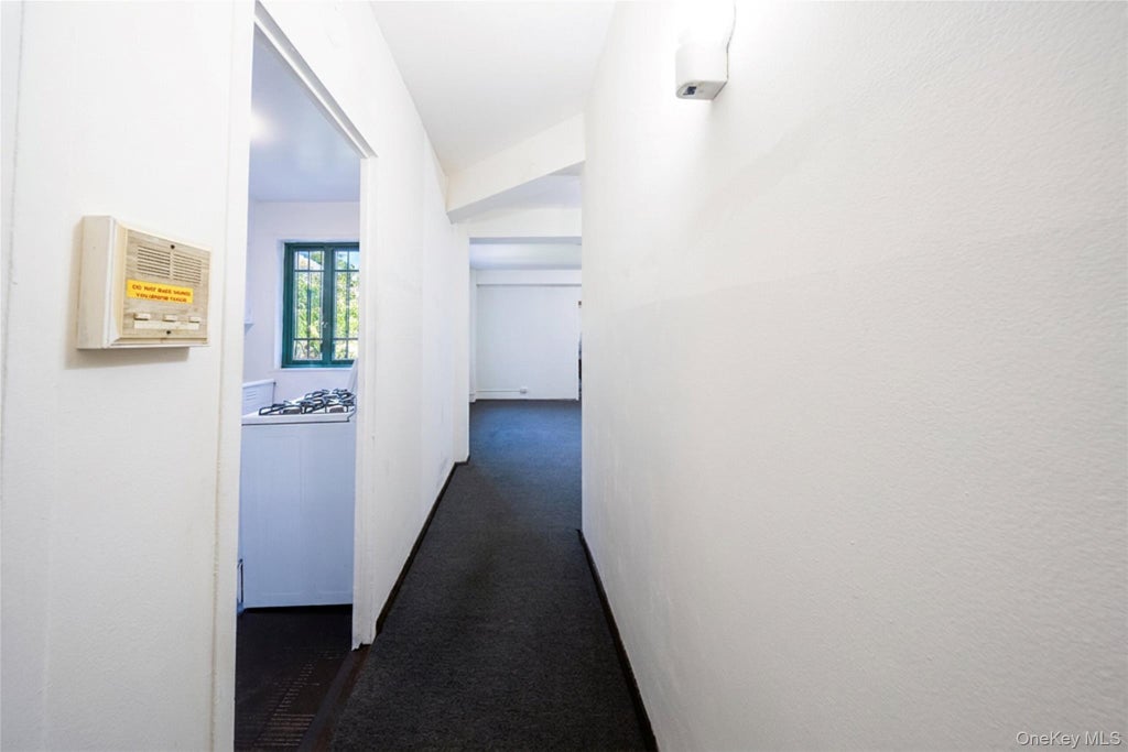 Photo of 1605 Metropolitan Avenue #4H, Bronx, NY 10462 (MLS # 1026842)