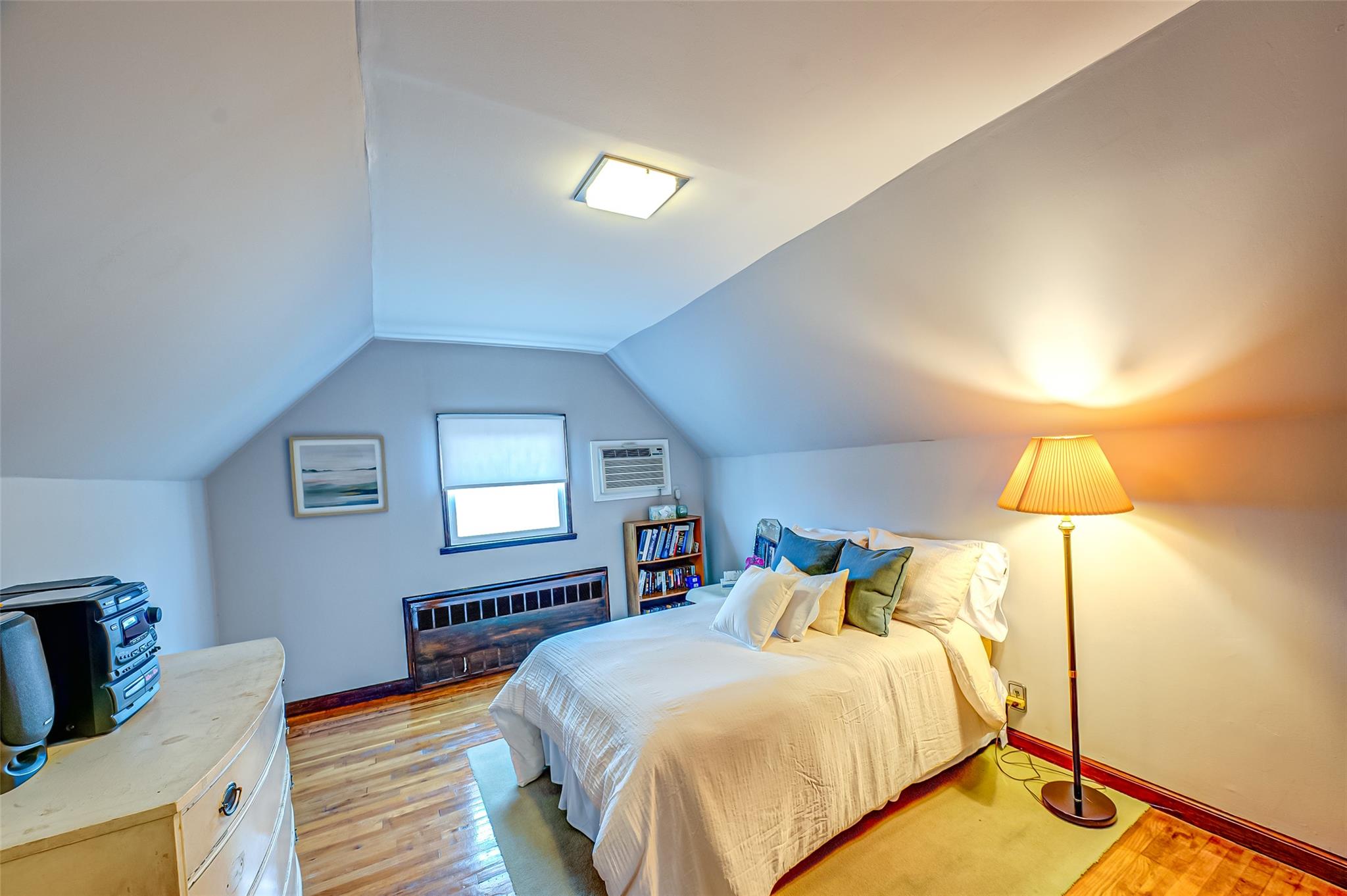 82-27 W Little Neck Parkway, Glen Oaks, New York image 18