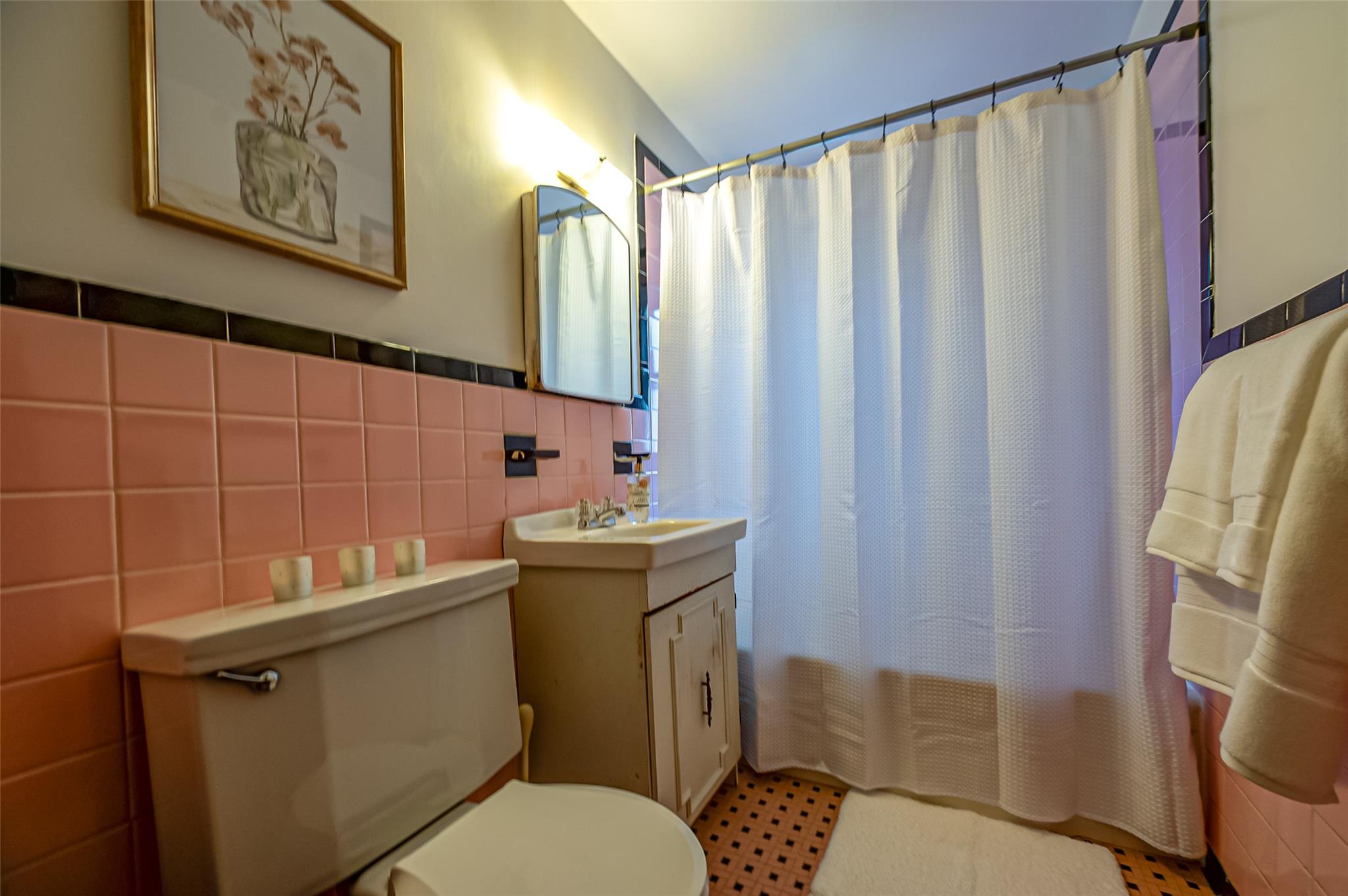 82-27 W Little Neck Parkway, Glen Oaks, New York image 14