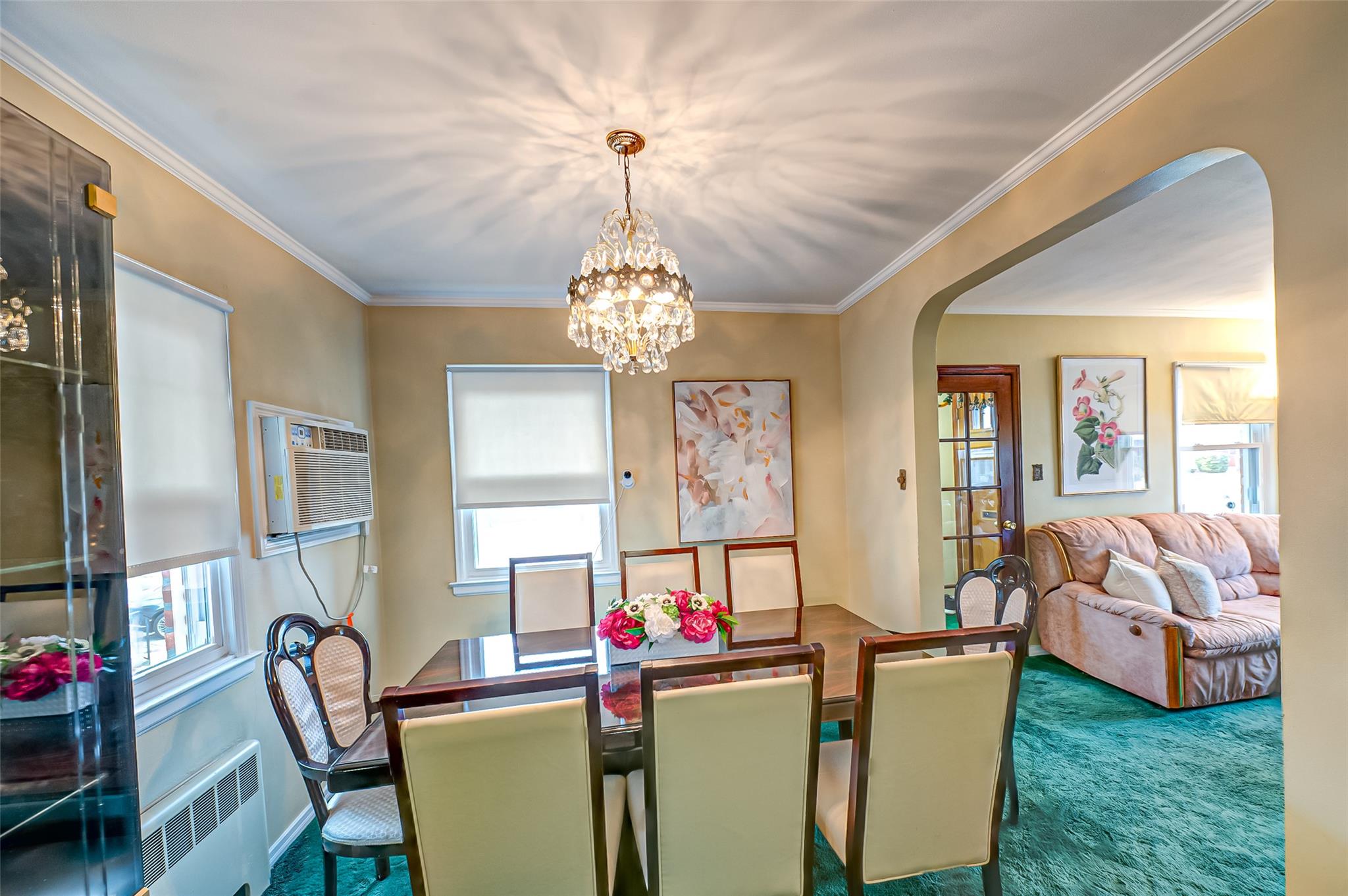 82-27 W Little Neck Parkway, Glen Oaks, New York image 7