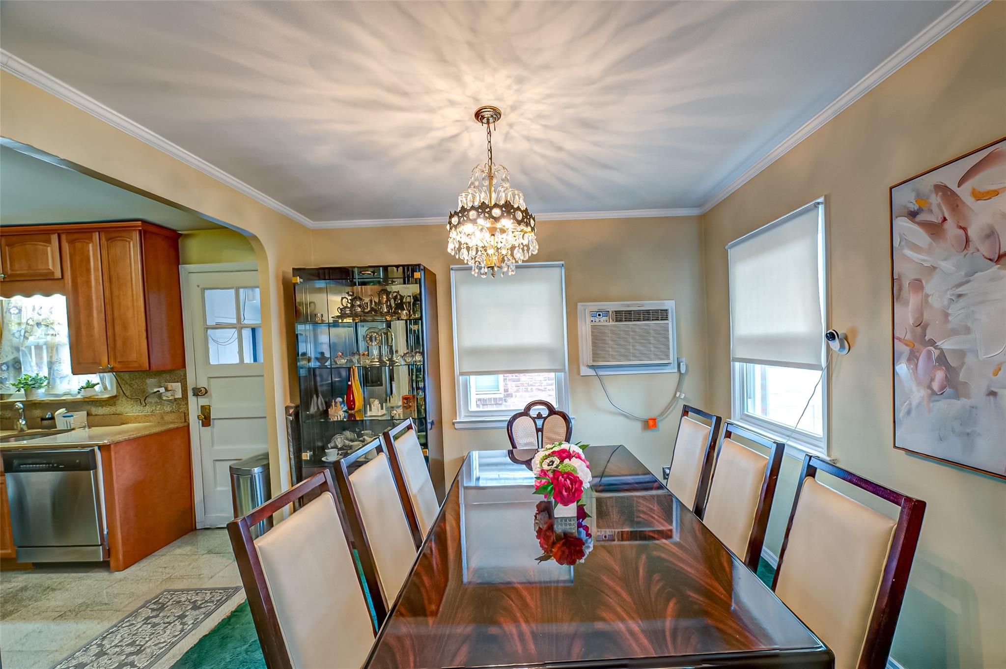 82-27 W Little Neck Parkway, Glen Oaks, New York image 8