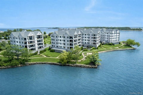 Condo For Sale - 710 Davenport Avenue #8<br/> New Rochelle, NY 10805