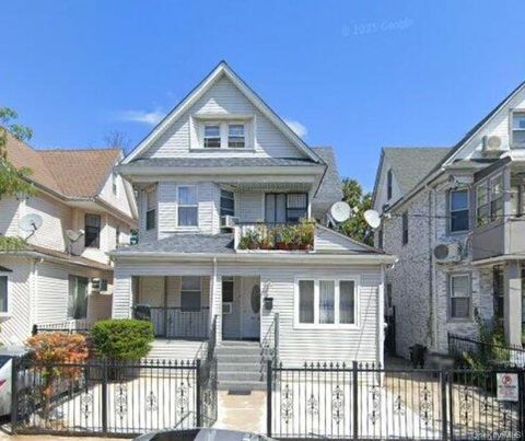 9135 117th Street Richmond Hill NY 11418