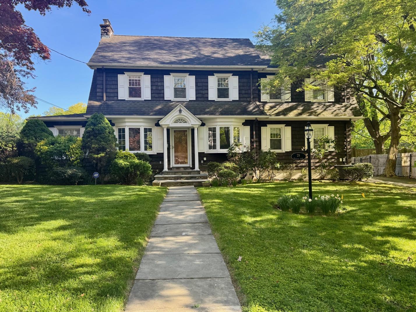 29 Willetts Road, Harrison, New York image 1