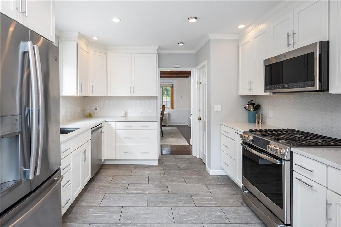 29 Willetts Road, Harrison, New York image 3