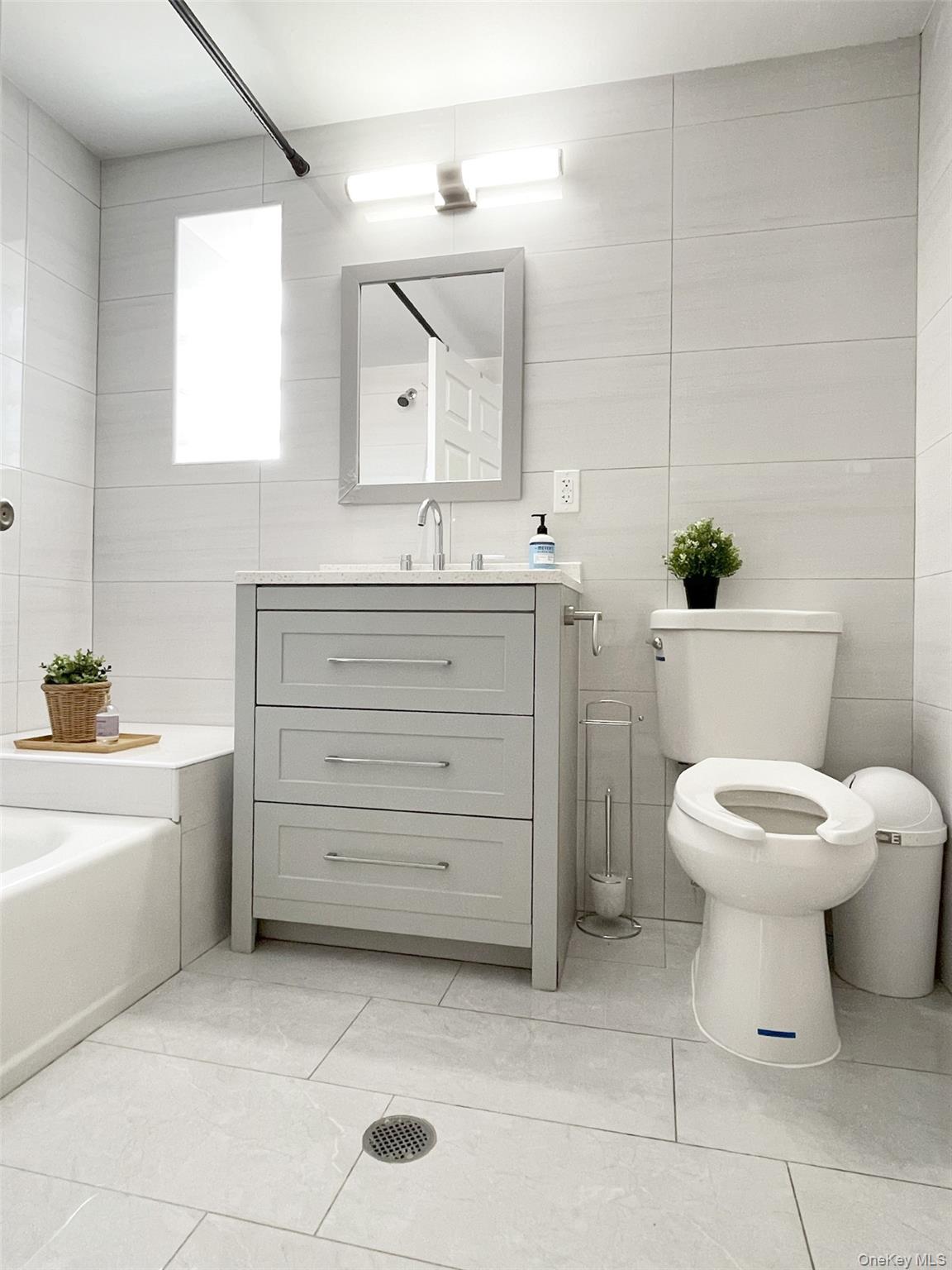 132-16 Maple Avenue 5A