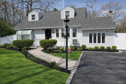 19 Laurel Street Centereach NY 11720