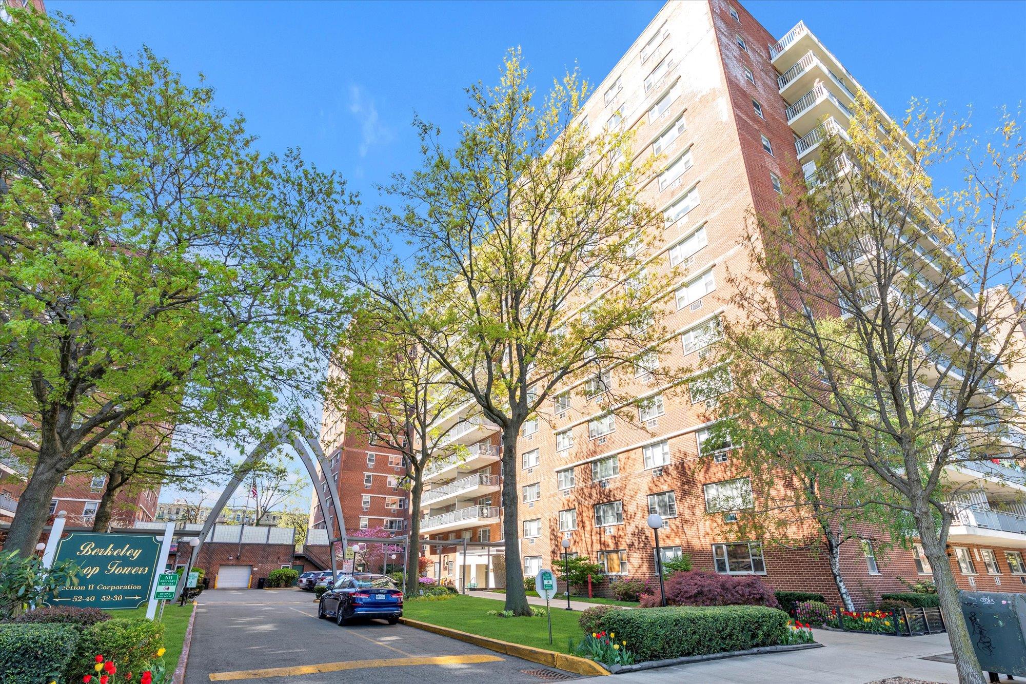 Property for Sale at 39 Drive 5U, Woodside, Queens, NY - Bedrooms: 1 
Bathrooms: 1 
Rooms: 3  - $375,000