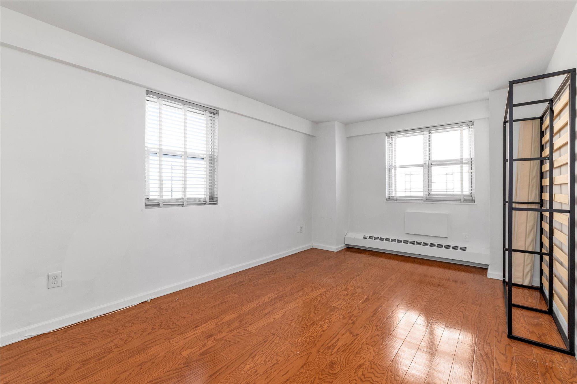 52-30 39 Drive #5U, Woodside, New York image 9