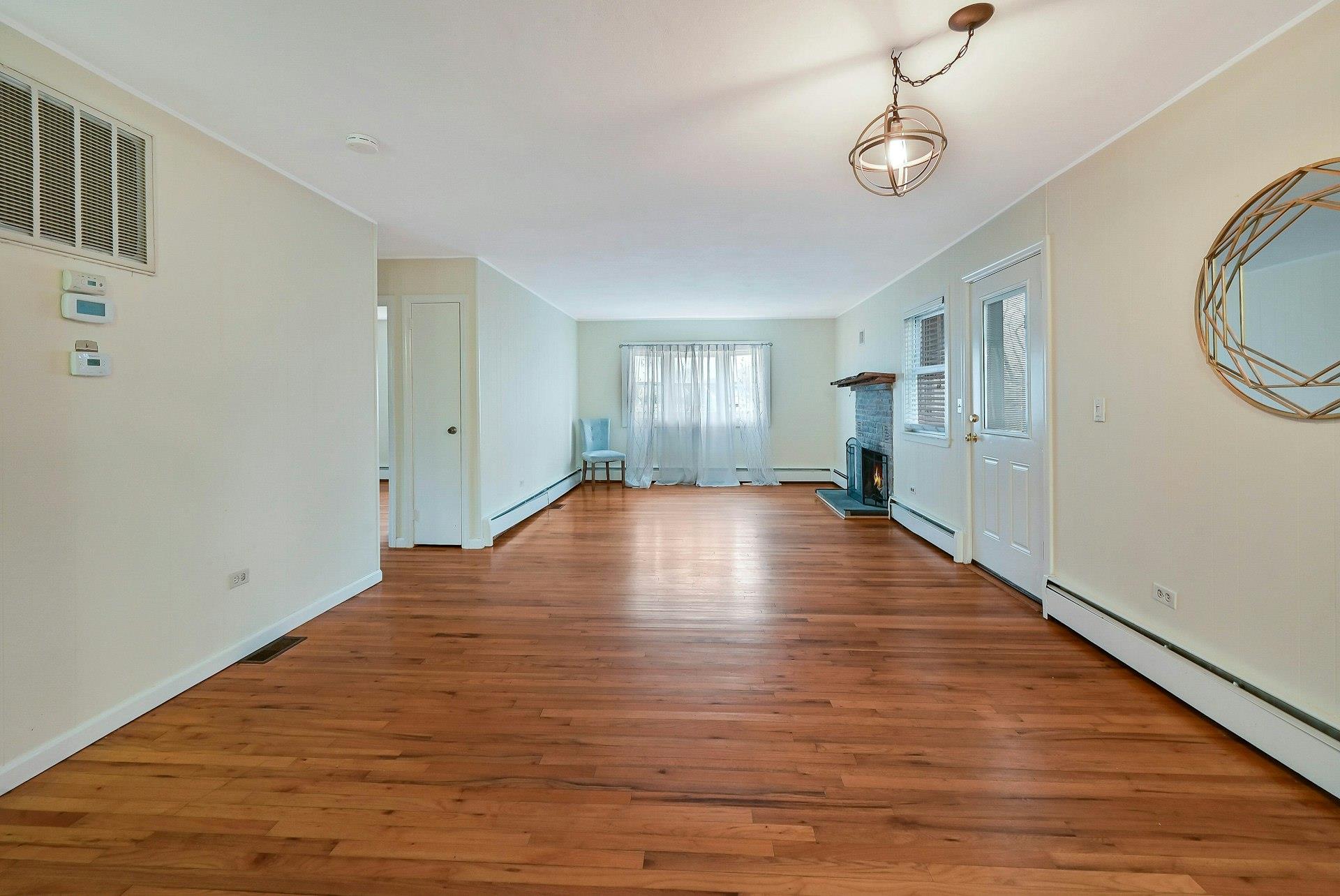 55 Beach Road Rd, Aquebogue, New York image 4