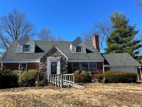 Homes For Sale - 114 Lincoln Street<br/> Garden City, NY 11530