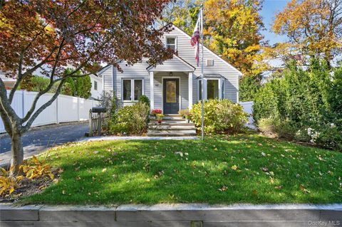 Photo of 62 McCouns Lane, Oyster Bay, NY 11771 (MLS # 932757)