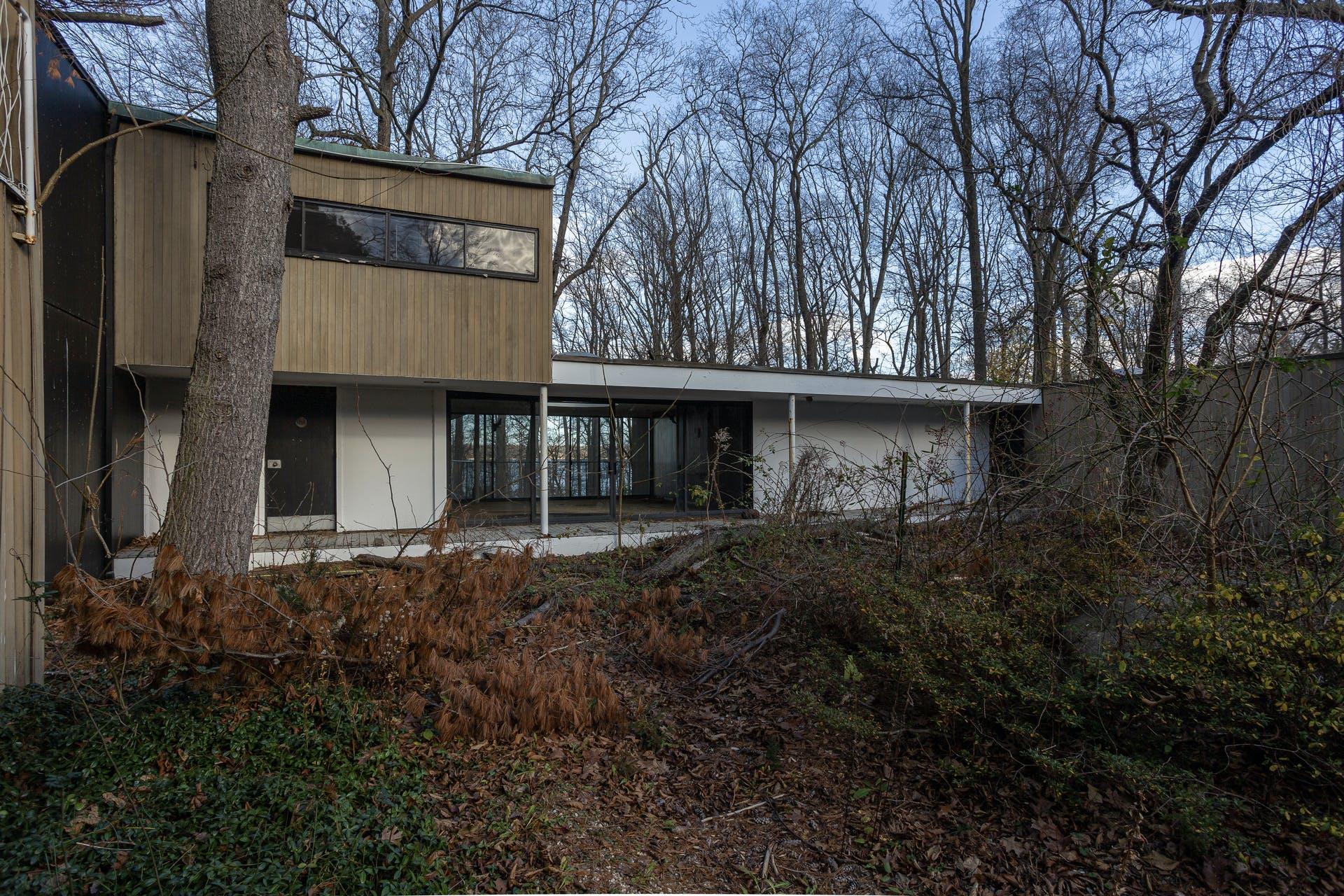 145 Centre Island Road