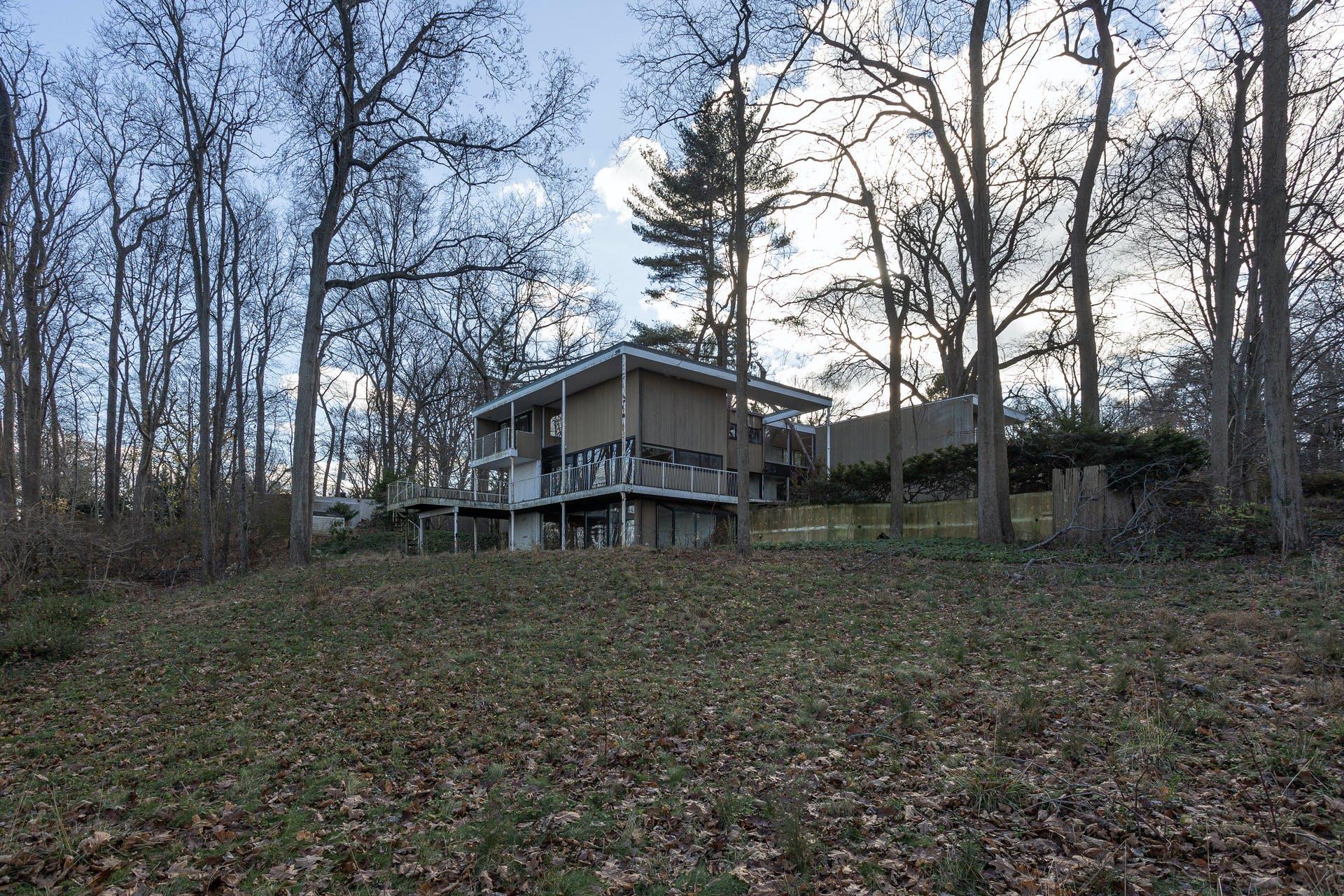 145 Centre Island Road