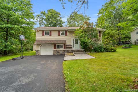 Homes For Sale - 124 Northmore Drive<br/> Yorktown Heights, NY 10598