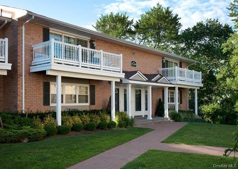 Apartment For Rent - 19 Claire Court #19<br/> West Babylon, NY 11704