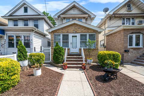 Photo of 9320 92nd Avenue, Woodhaven, NY 11421 (MLS # 1010078)