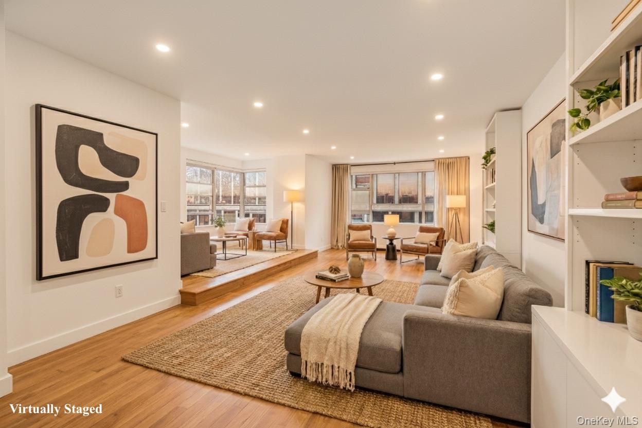 77 W 55th Street 17B