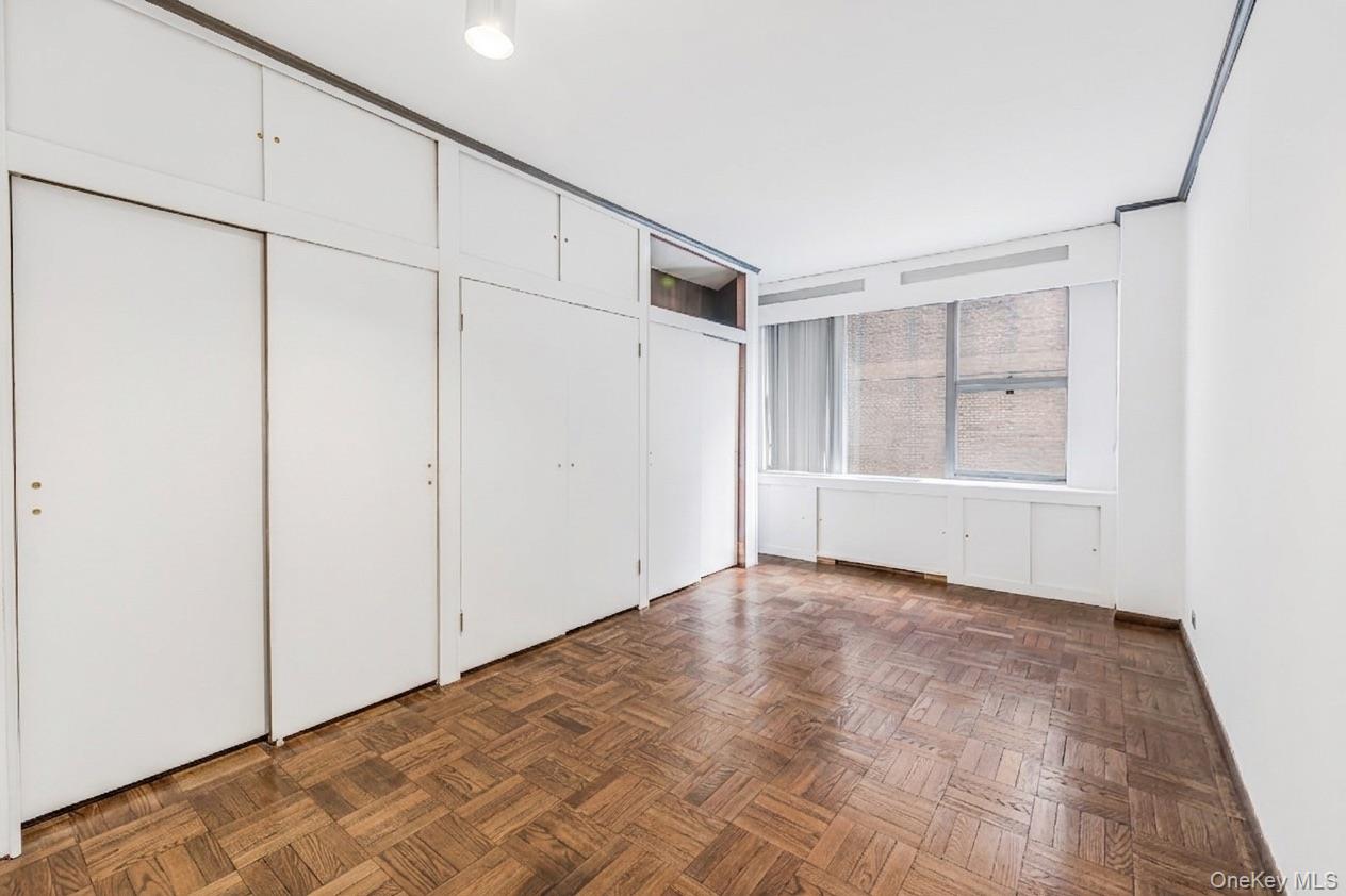 77 W 55th Street 17B