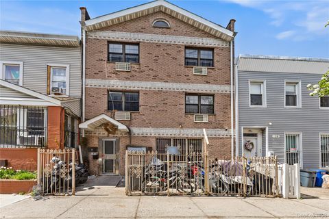 Multifamily For Sale - 18 Kane Place Pl<br/> Brooklyn, NY 11233