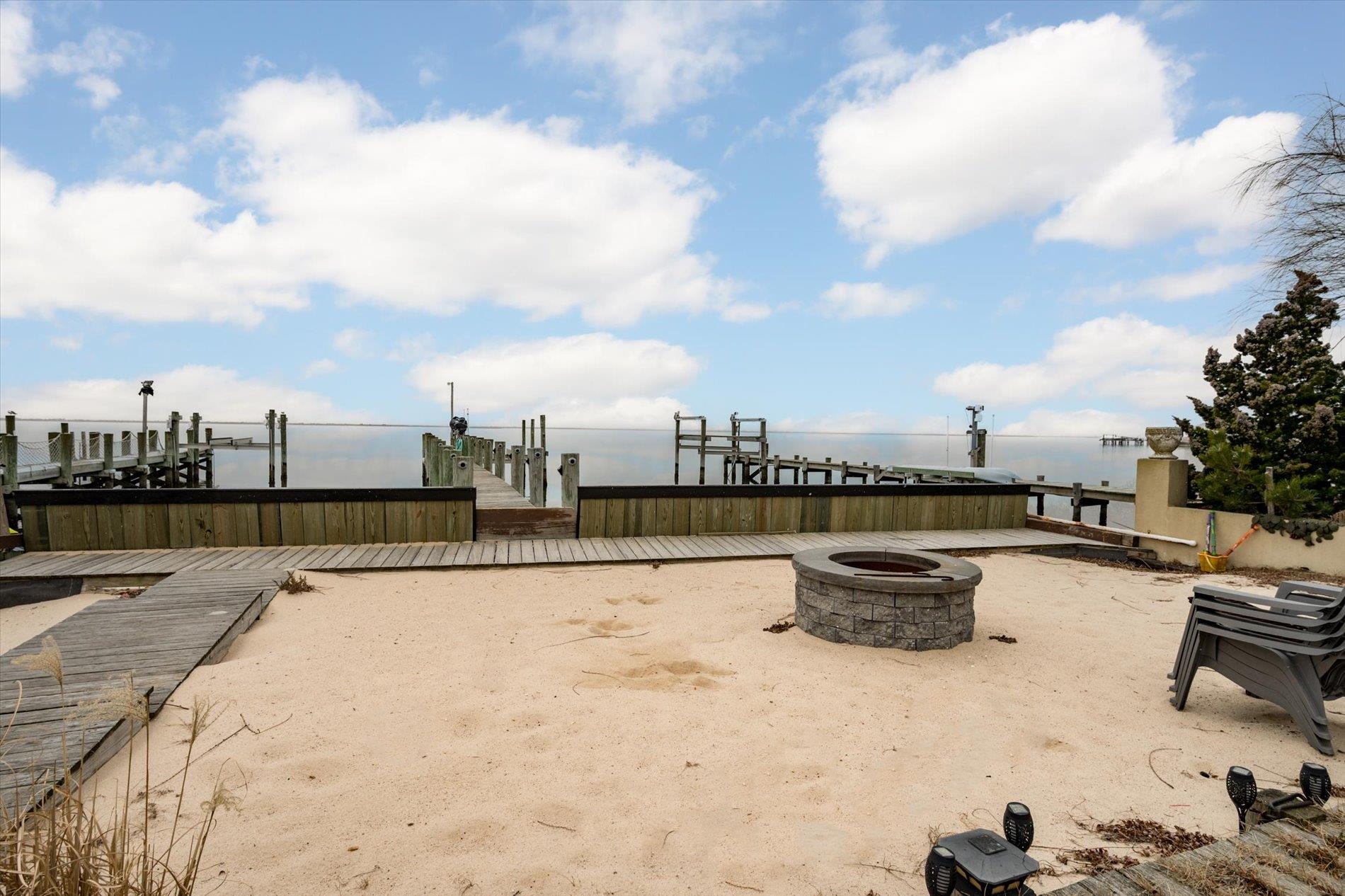 73 E Beach Promenade, Lindenhurst, New York image 25