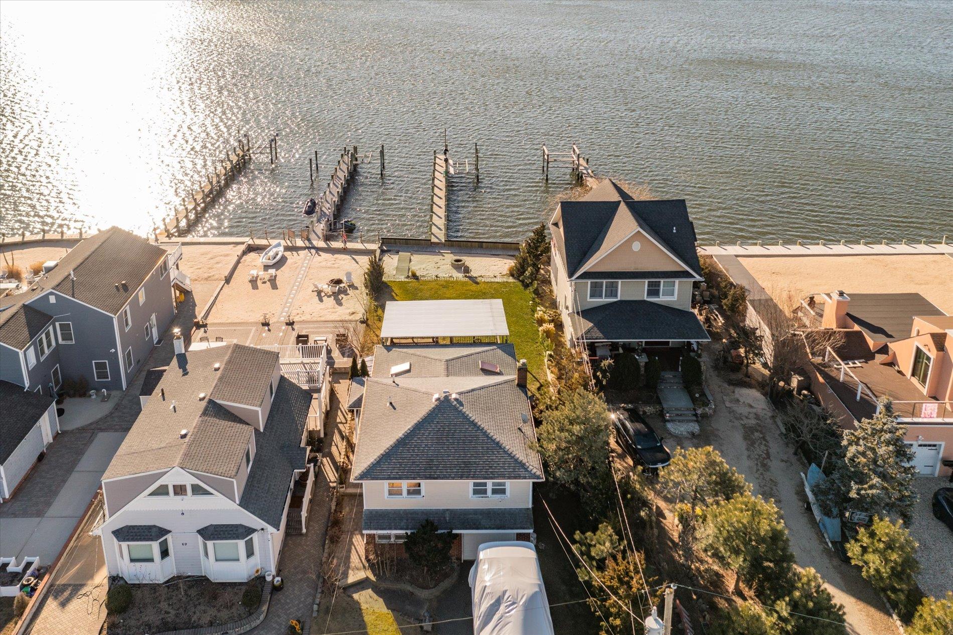 73 E Beach Promenade, Lindenhurst, New York image 4