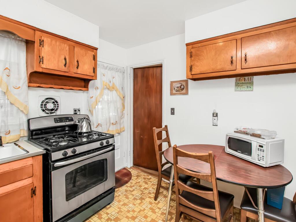 351 S 6th Avenue, Mount Vernon, New York image 12
