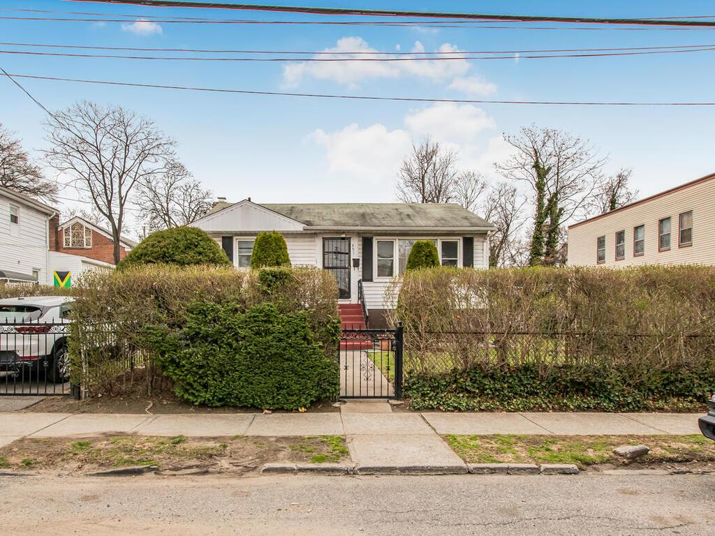 351 S 6th Avenue, Mount Vernon, New York image 3