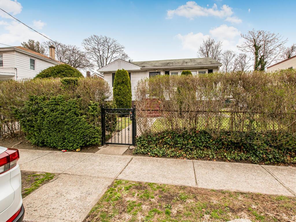 351 S 6th Avenue, Mount Vernon, New York image 23