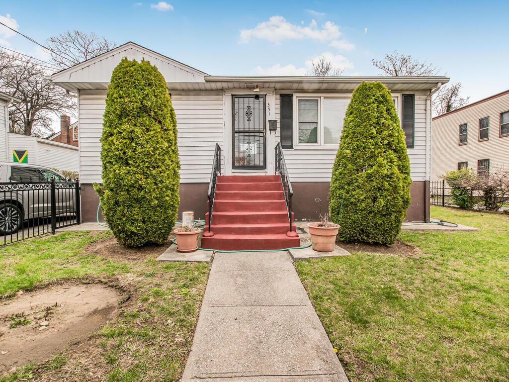 351 S 6th Avenue, Mount Vernon, New York image 1