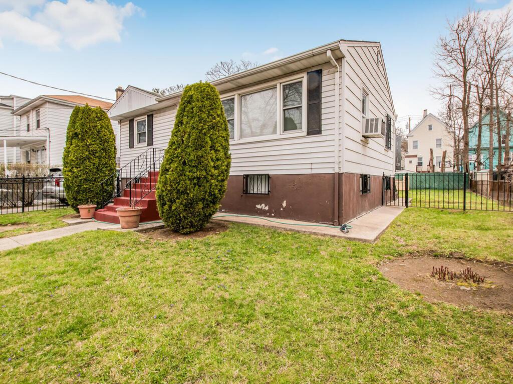 351 S 6th Avenue, Mount Vernon, New York image 2