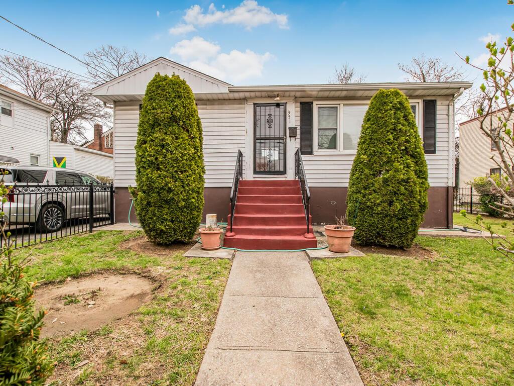 351 S 6th Avenue, Mount Vernon, New York image 24