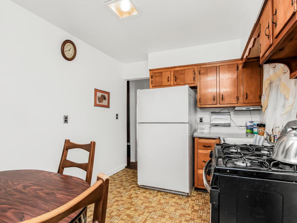 351 S 6th Avenue, Mount Vernon, New York image 11