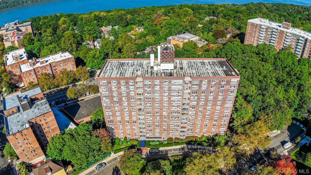 Photo of 3935 Blackstone Avenue #5E, Bronx, NY 10471 (MLS # 1060624)