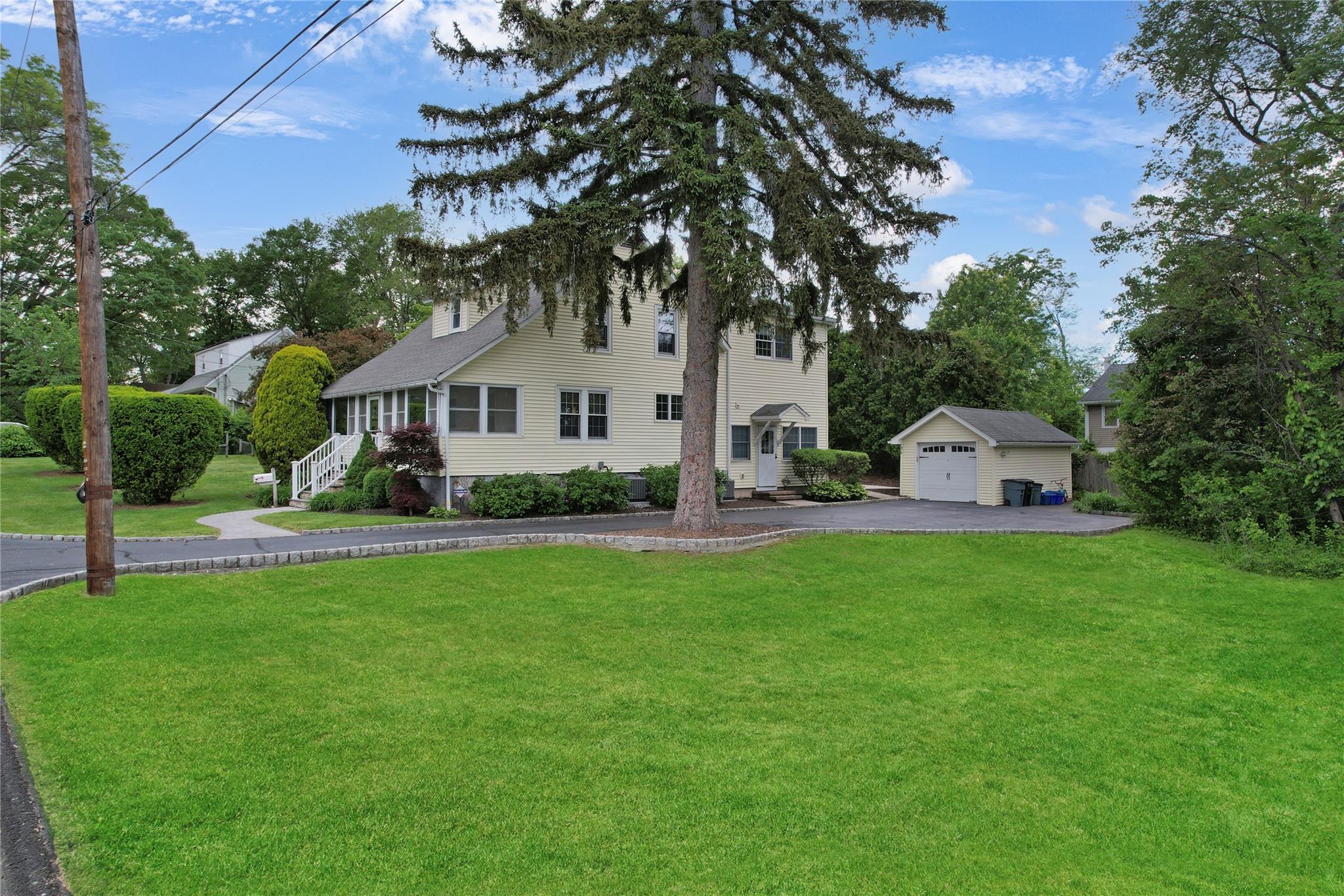 26 Van Nostrand Place, Nanuet, New York image 3