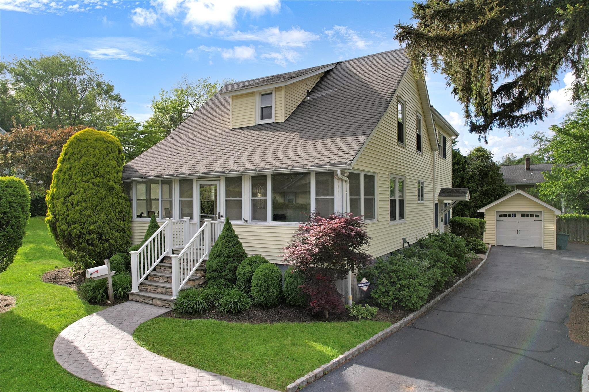 26 Van Nostrand Place, Nanuet, New York image 1