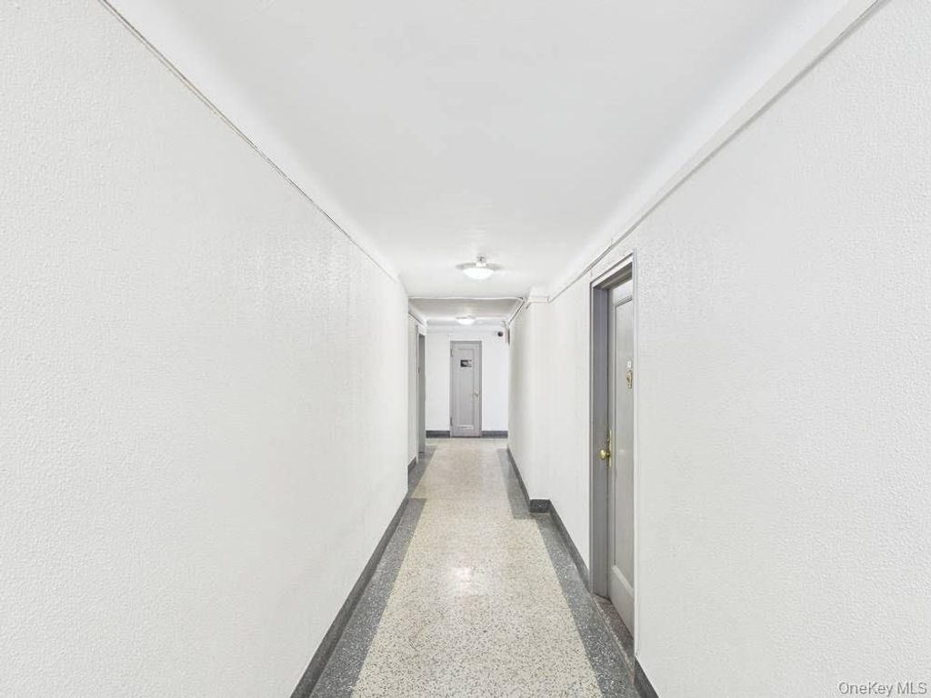 Photo of 88-10 34 Avenue #3K, Jackson Heights, NY 11372 (MLS # 963857)