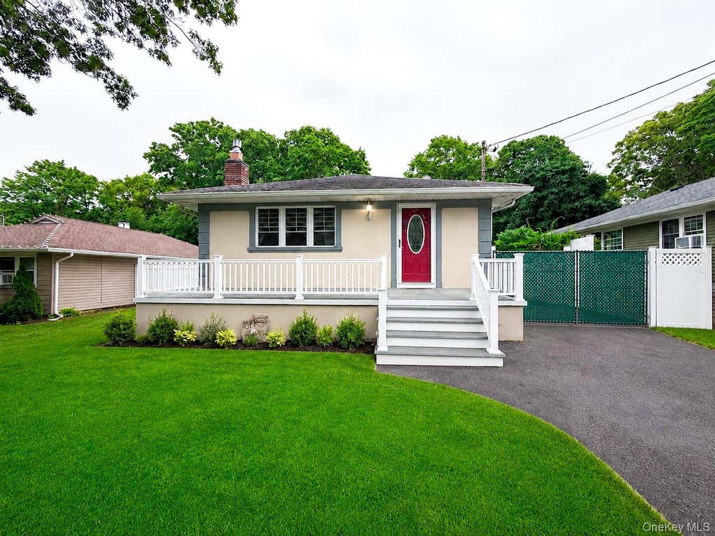Photo of 138 River Road, Shirley, NY 11967 (MLS # 1017197)