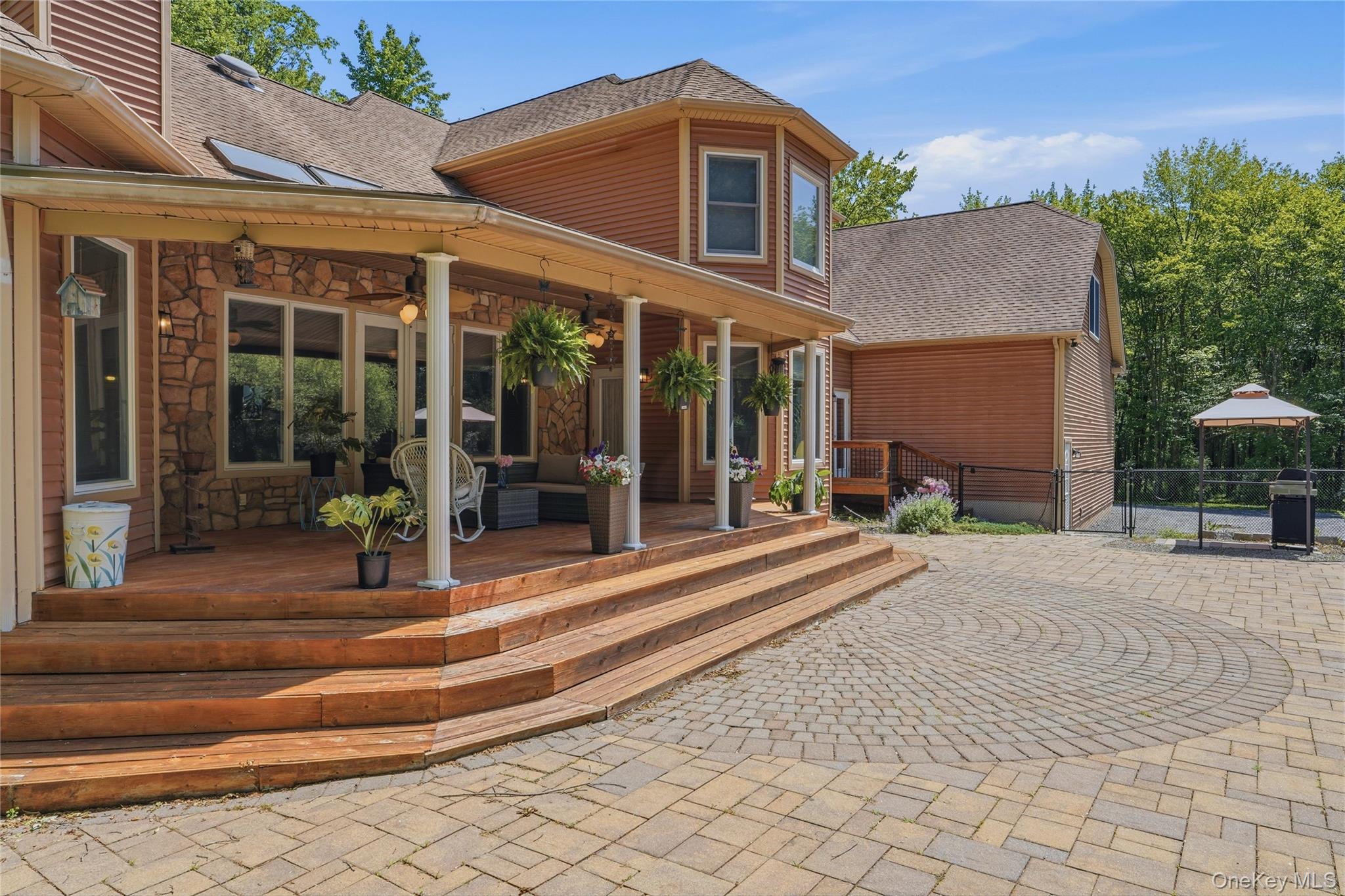 6 Foxwood Road
