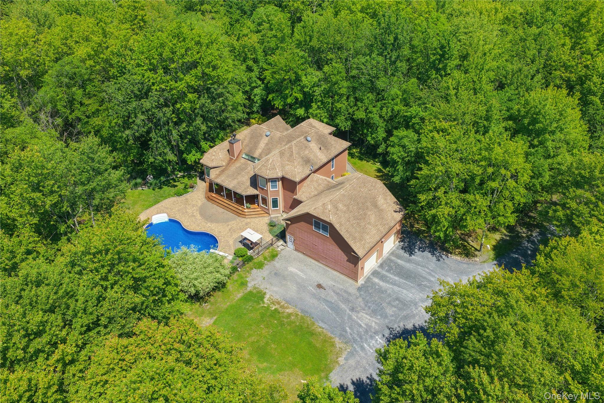 6 Foxwood Road