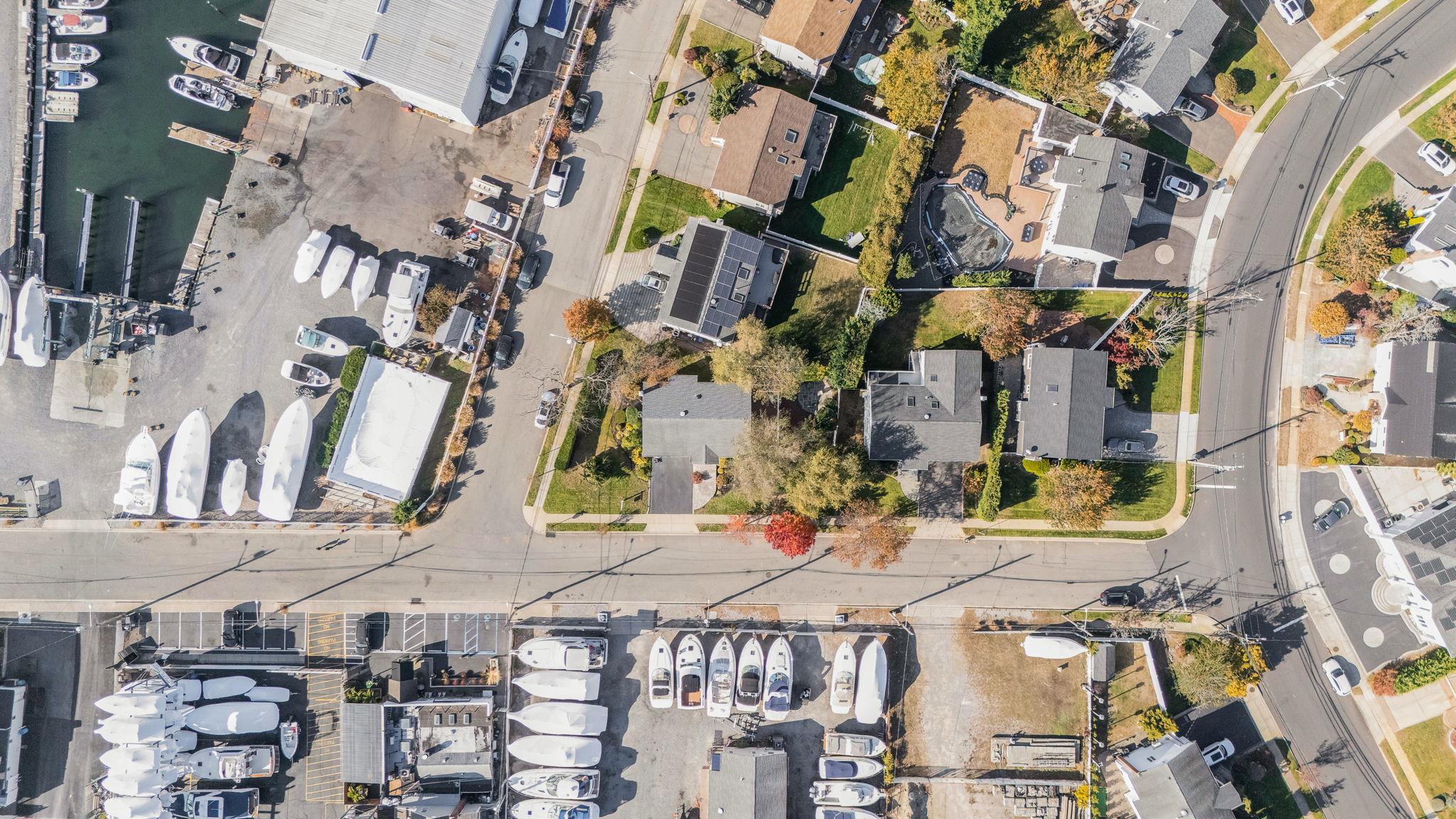 1975 Bayberry Avenue, Merrick, New York image 29