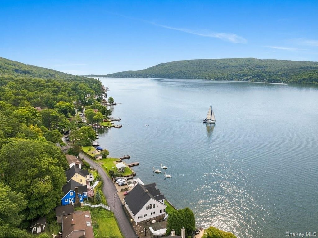 Photo of 113 Lake Shore Road, Greenwood Lake, NY 10925 (MLS # 1045863)