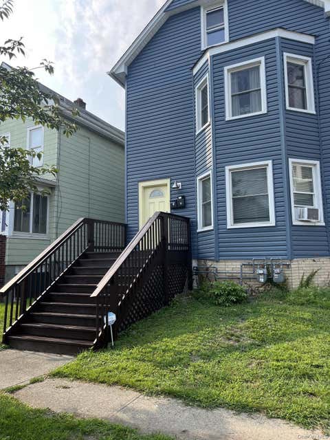 Apartment For Rent - 42 Taylor Avenue<br/> Poughkeepsie, NY 12601