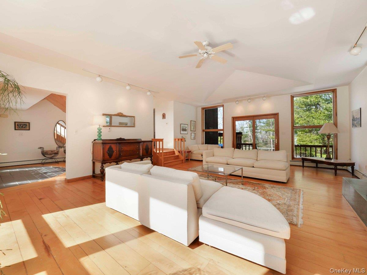 118 Split Rock Drive