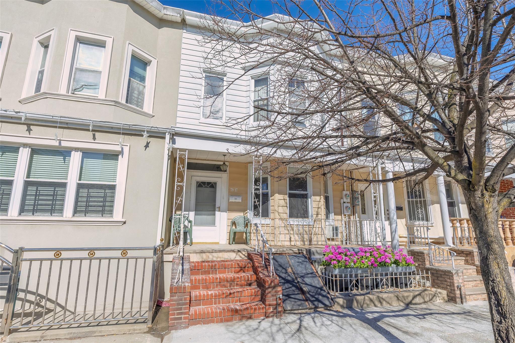 67th Drive, Middle Village, Queens, NY - 5 Bedrooms  
3 Bathrooms - 