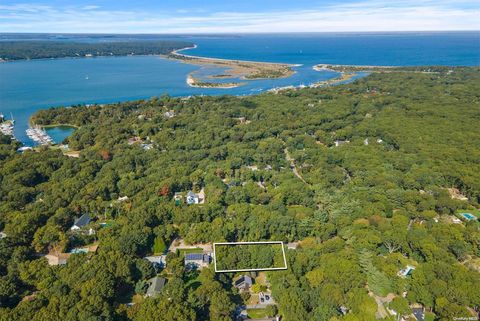 8 3rd Street East Hampton NY 11937