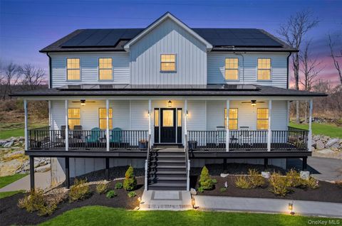 26 Curtin Lane Marlboro NY 12542